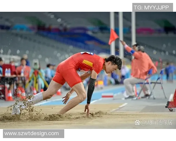 体育明星如何平衡高强度训练与日常生活揭示背后的秘诀与挑战 体育明星如何平衡高强度训练与日常生活揭示背后的秘诀与挑战